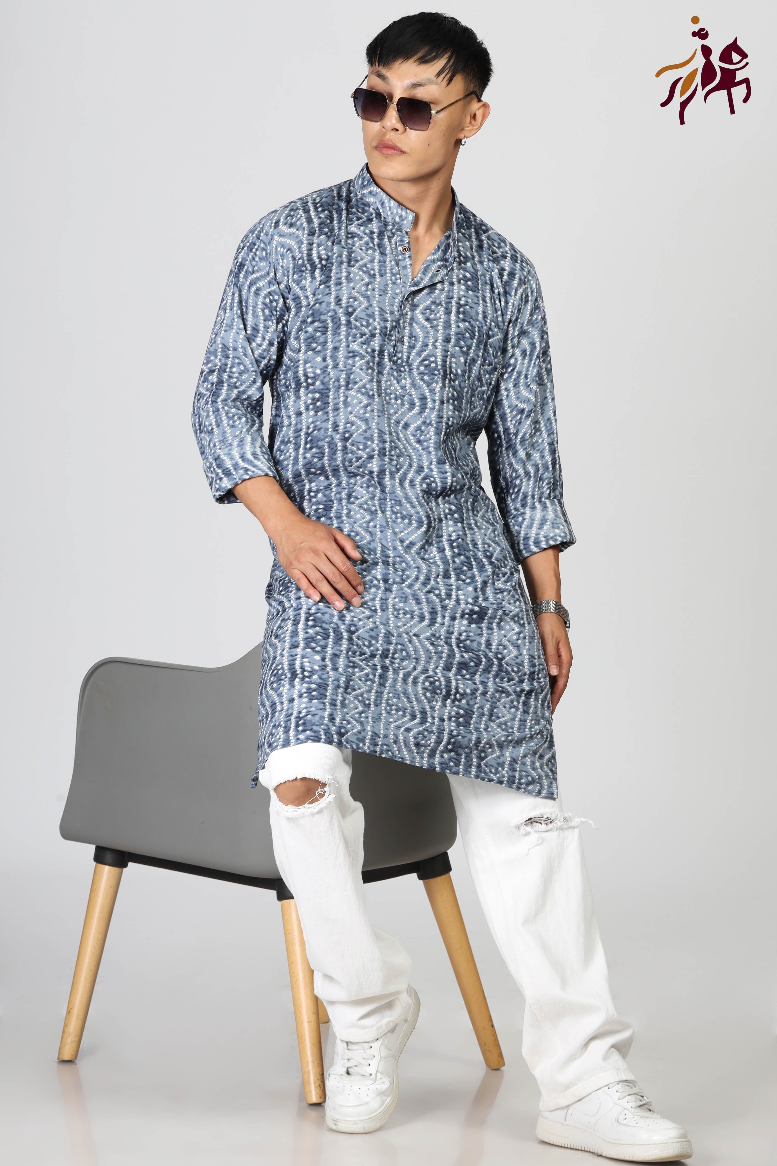Ash Anokha Kurta