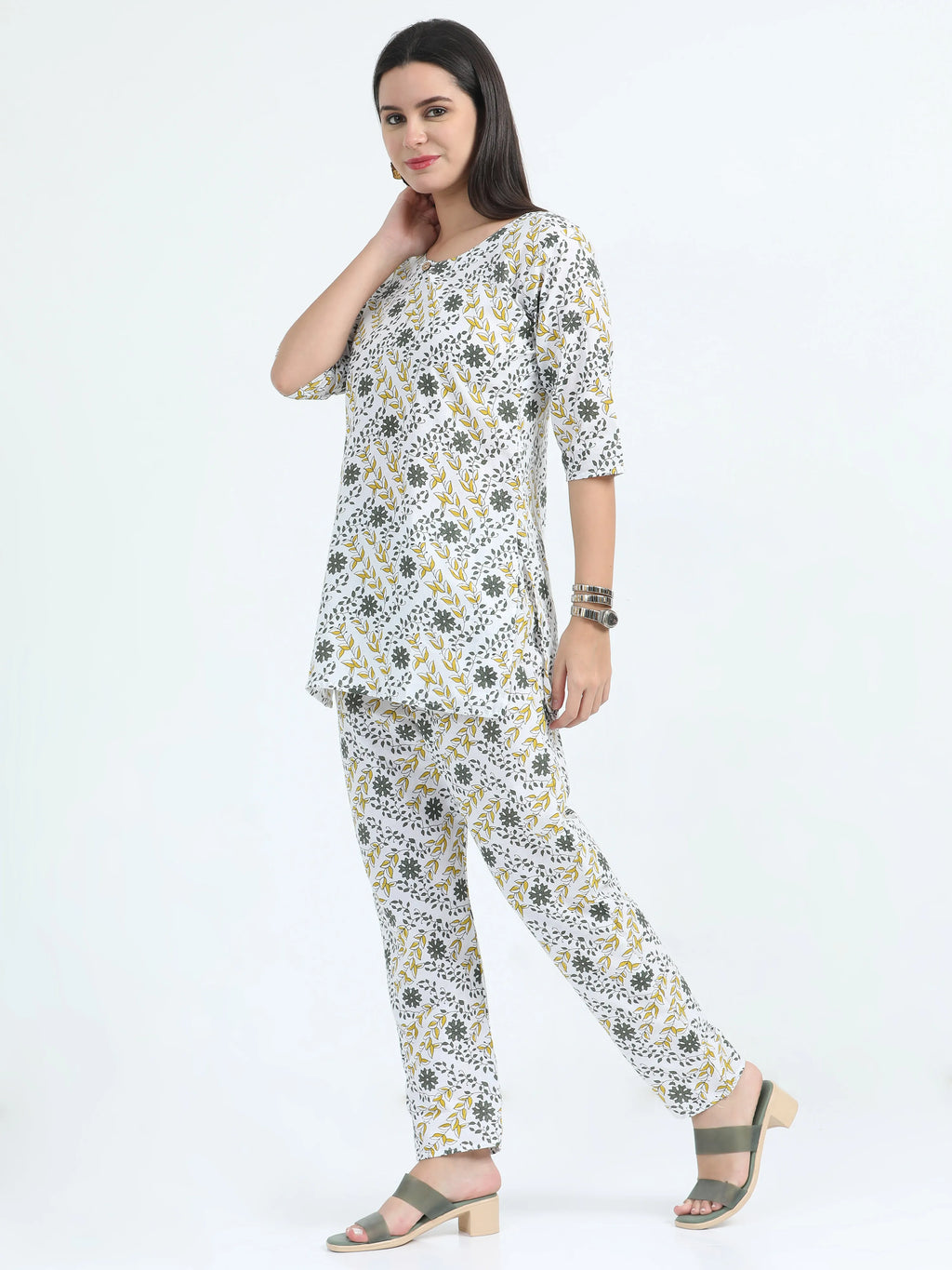 Sunhari Sapna Short Kurta Set