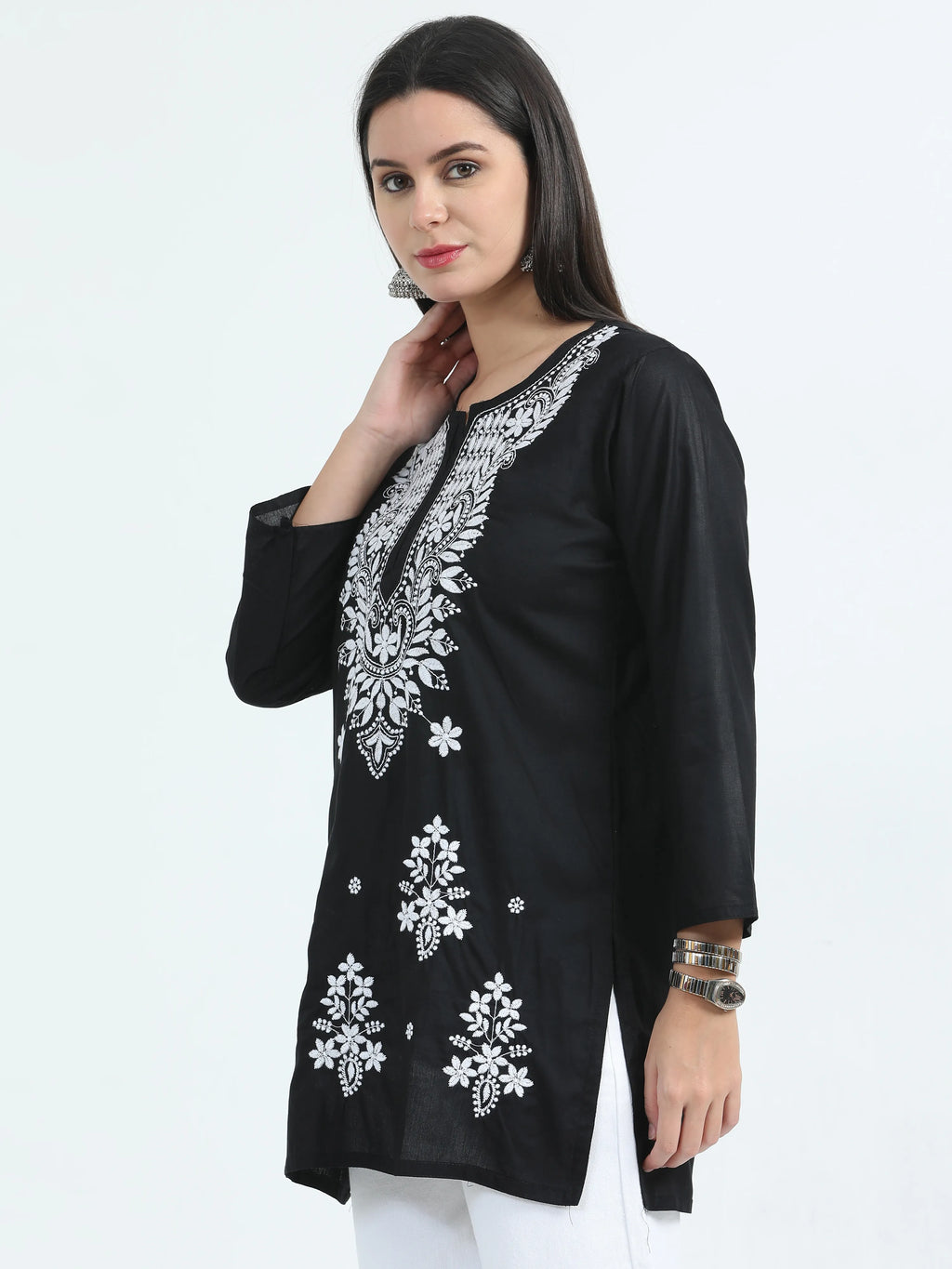 Nisha Noor Chikankari Short Kurta