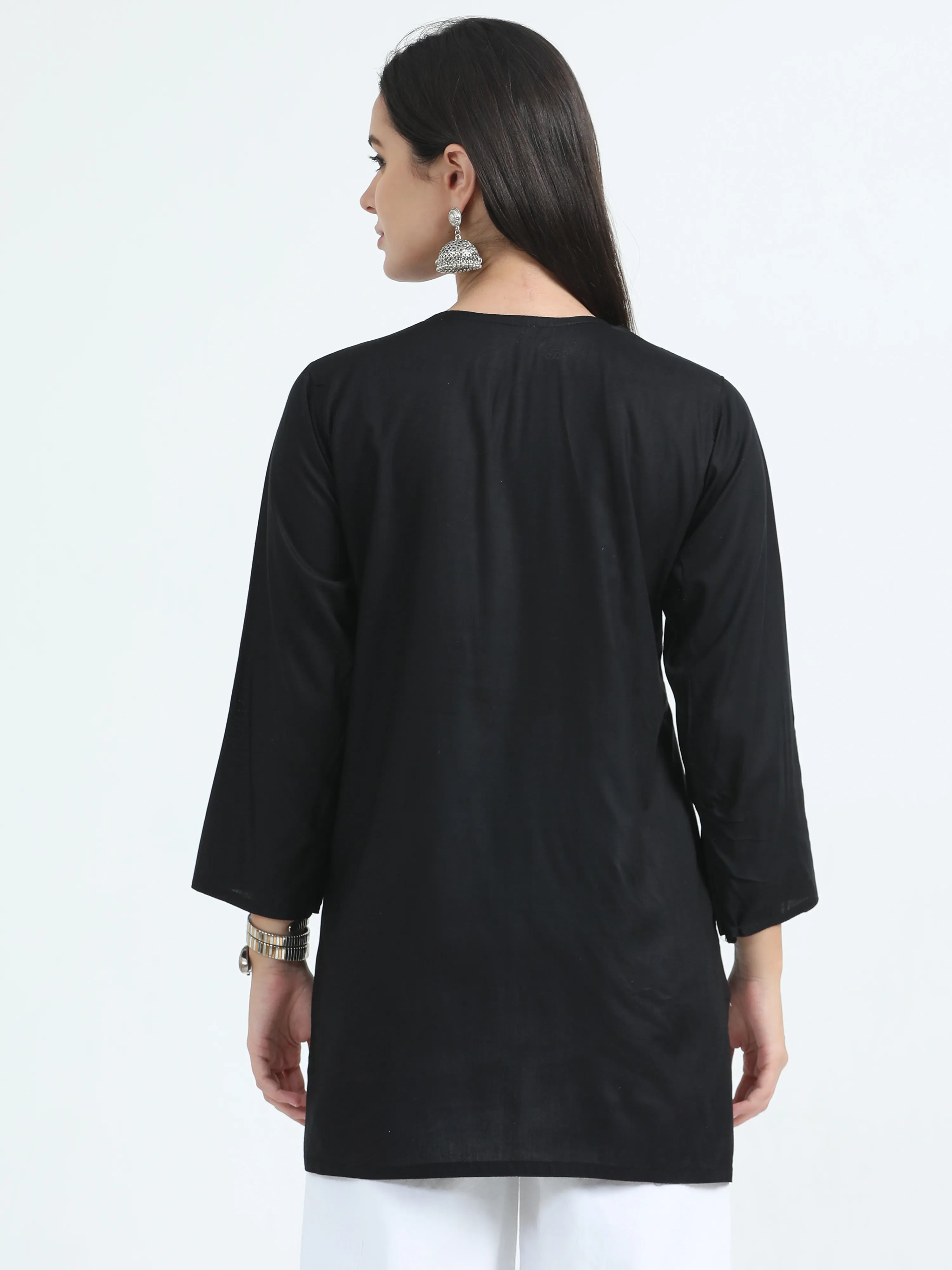 Nisha Noor Chikankari Short Kurta